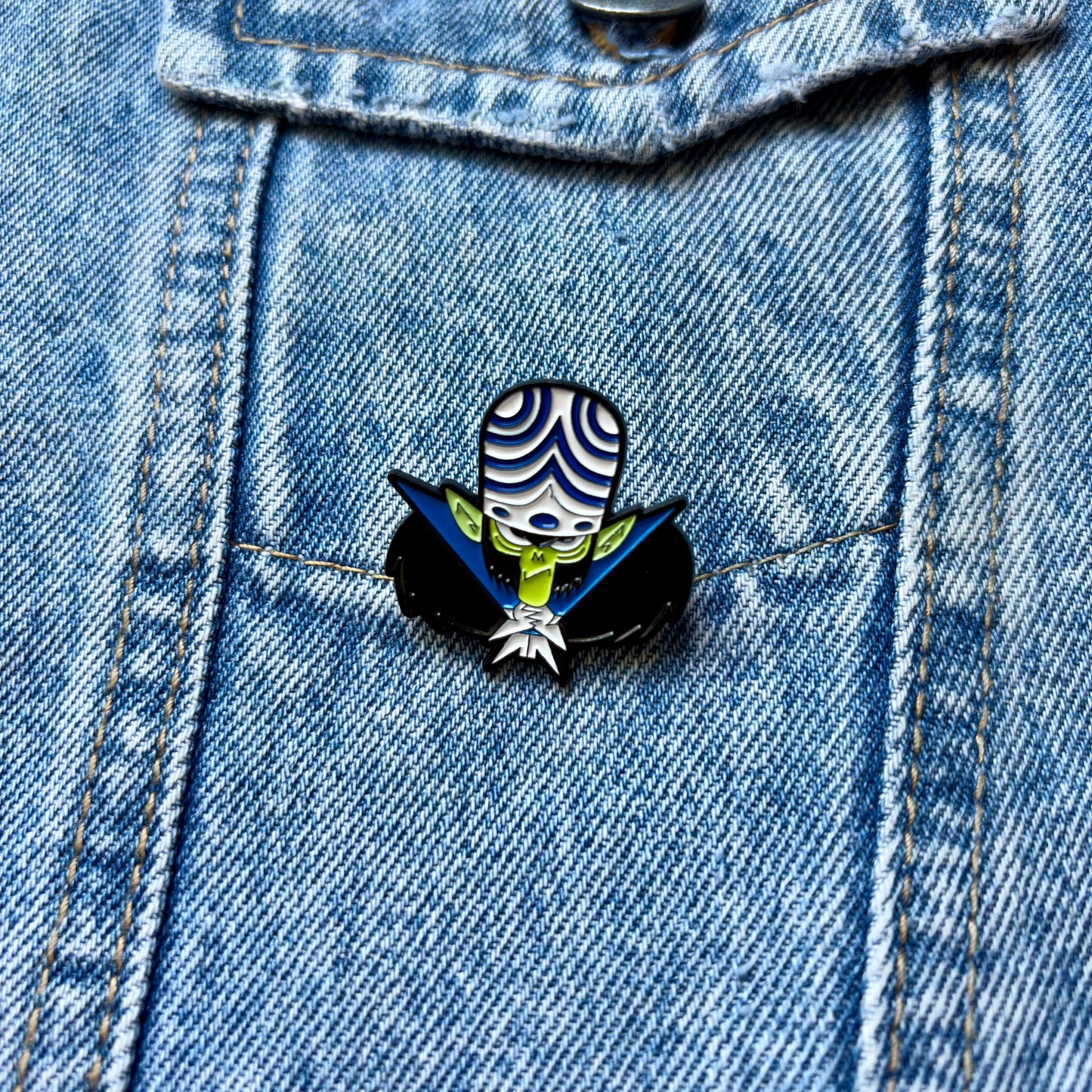 PIN MOJO JOJO CHICAS SPD