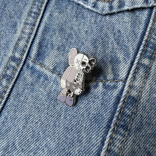 PIN KAWS COMPANION