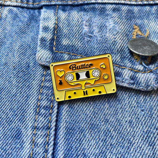 PIN CASETTE BUTTER BTS
