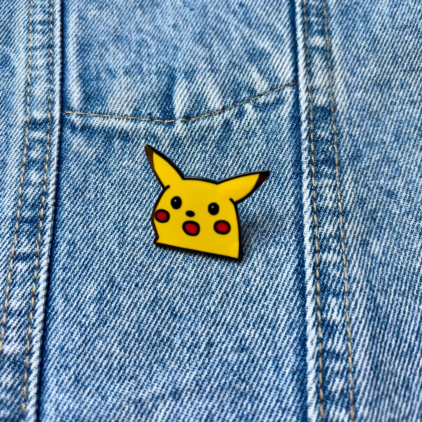 PIN PIKACHU