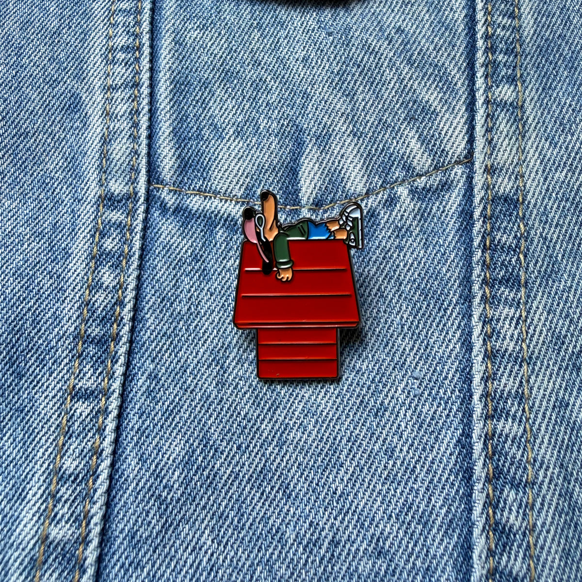 PIN POOCHIE LOS SIMPSONS X CASA SNOOPY