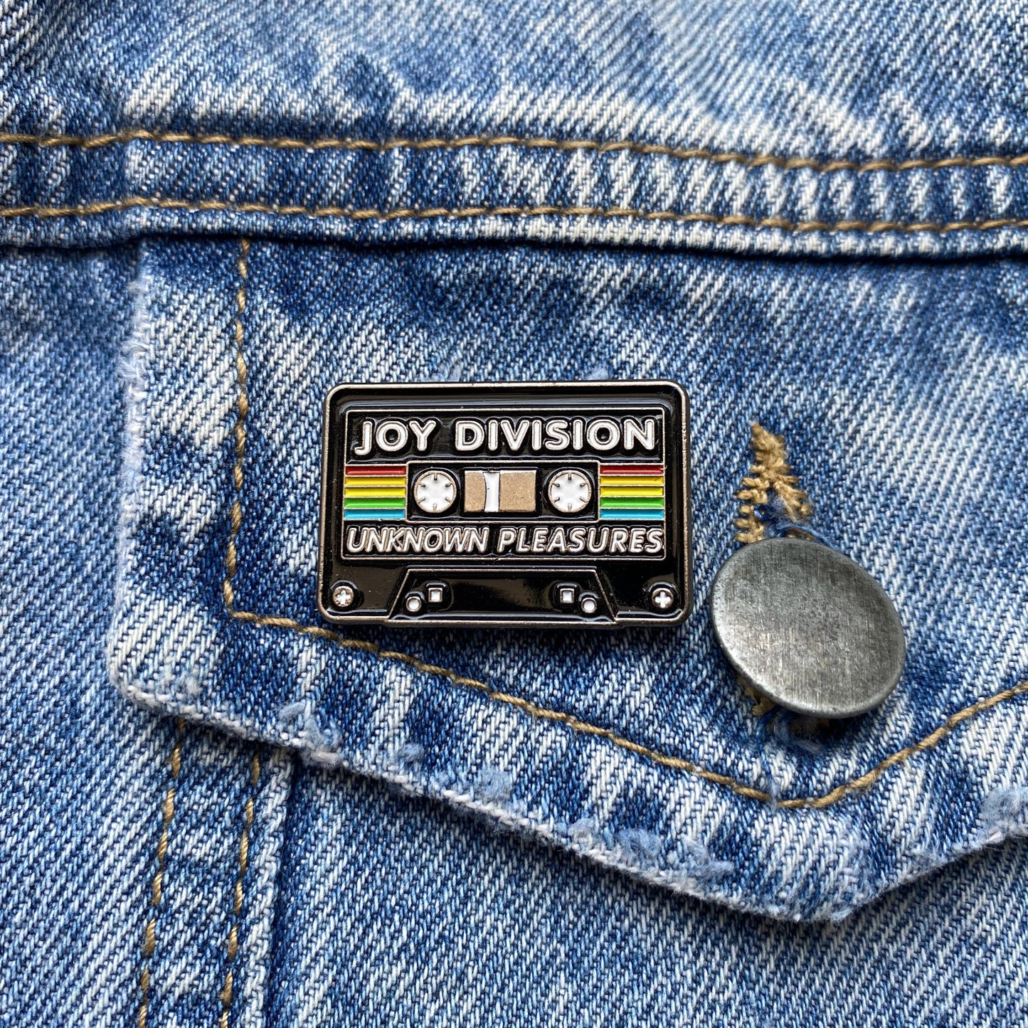 PIN CASETTE JOY DIVISION