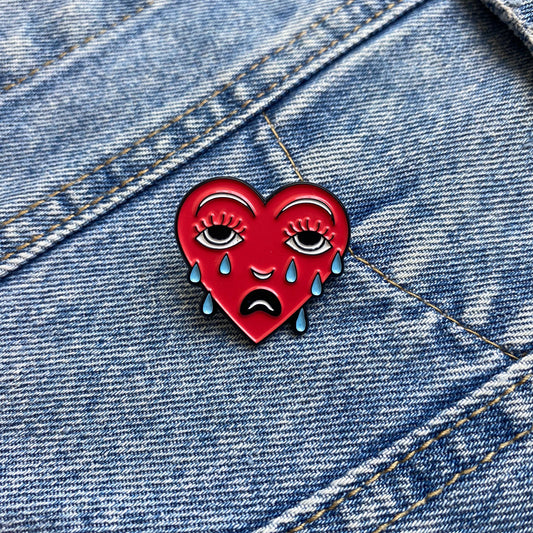 PIN CORAZON LLORANDO