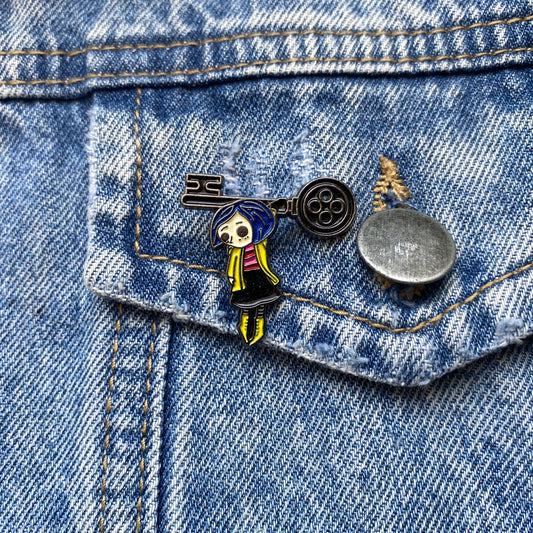 PIN CORALINE LLAVE