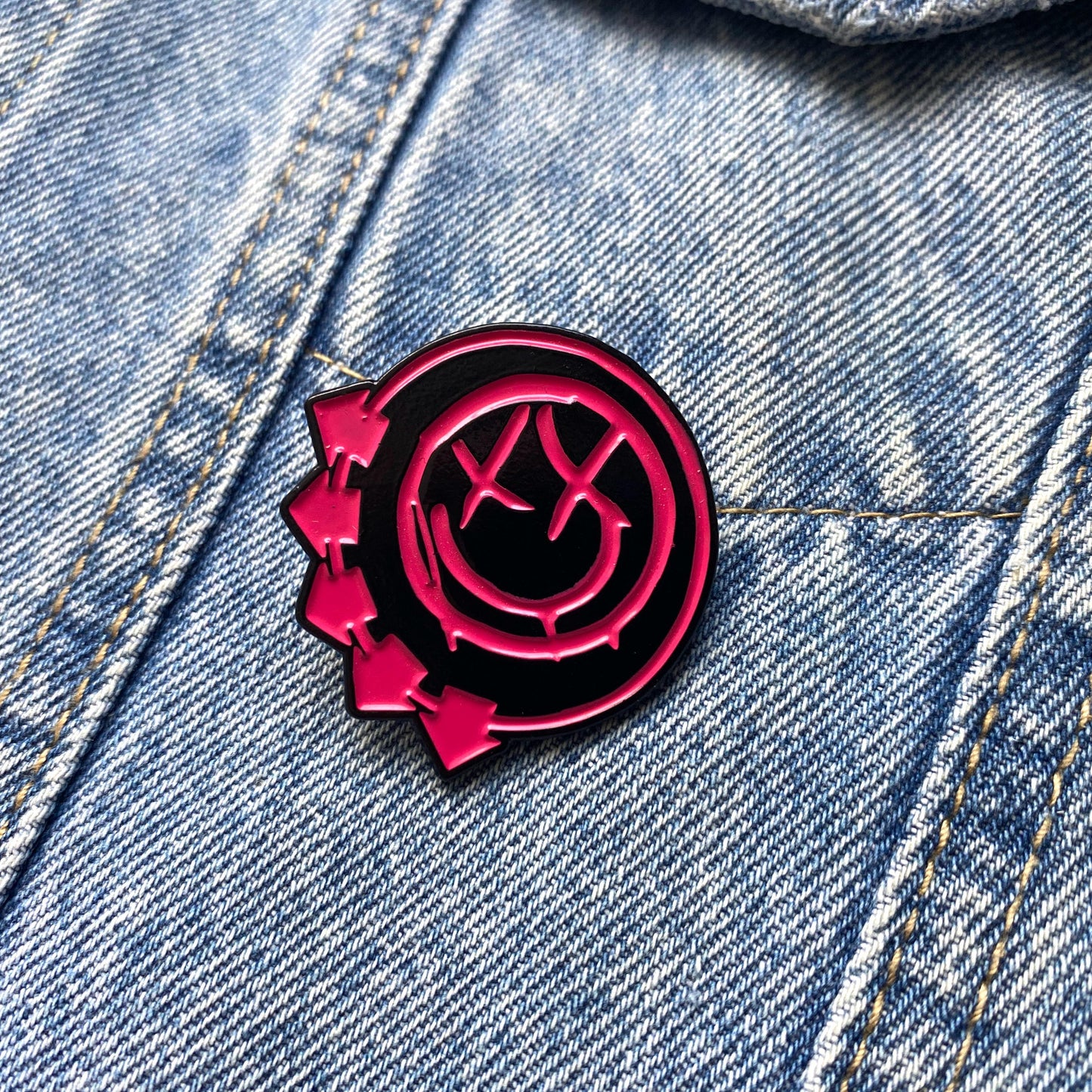 PIN BLINK 182
