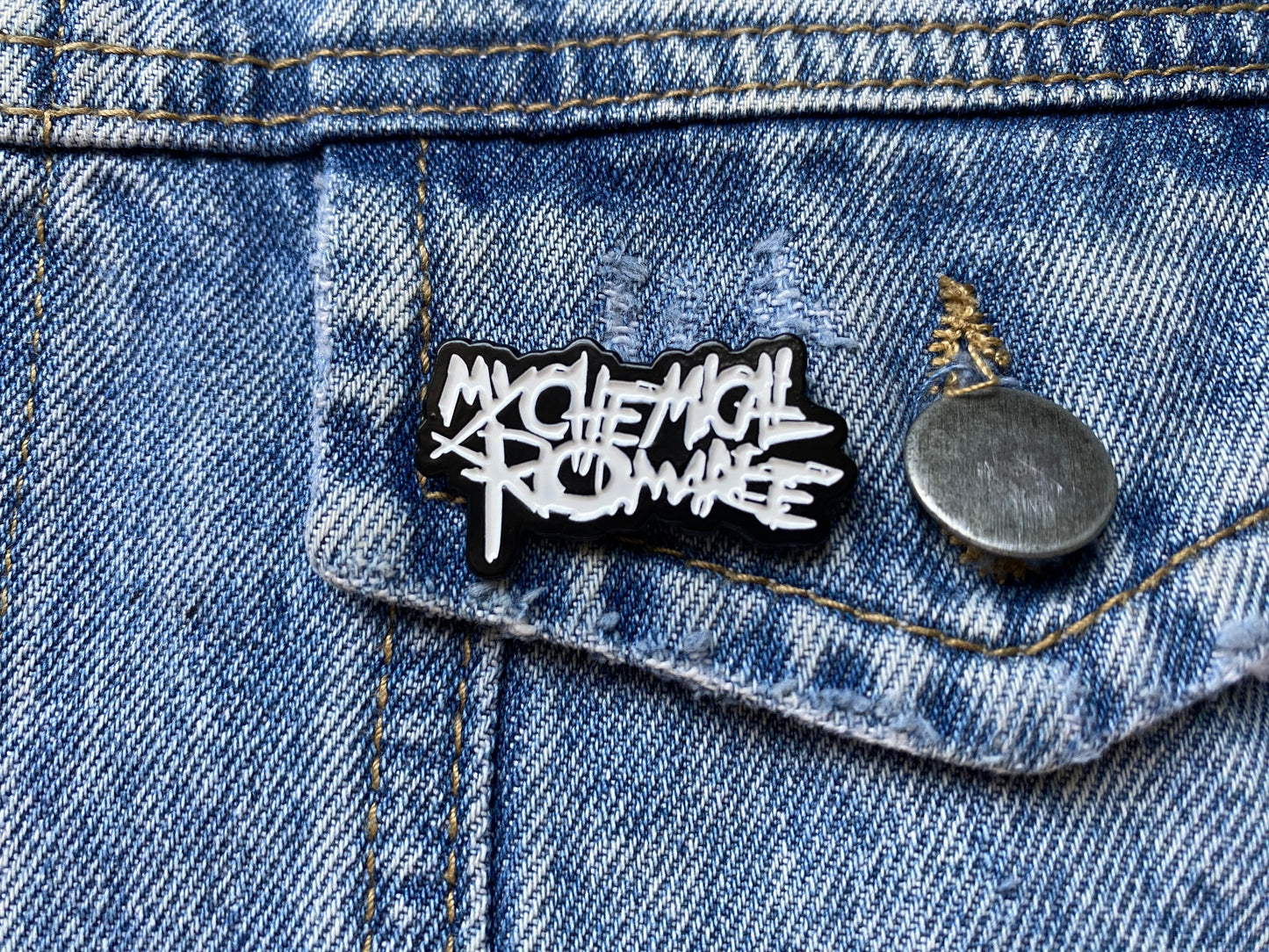 PIN MYCHEMICAL ROMANCE