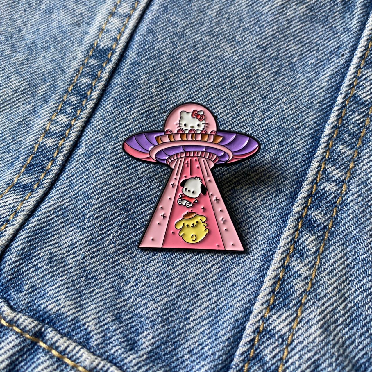 PIN NAVE SANRIO