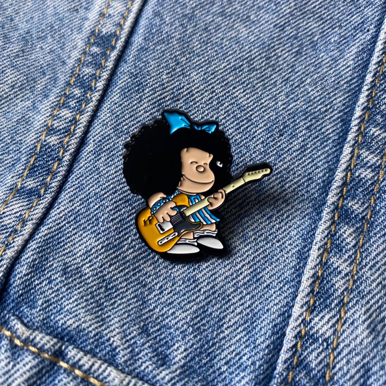 PIN MAFALDA V2