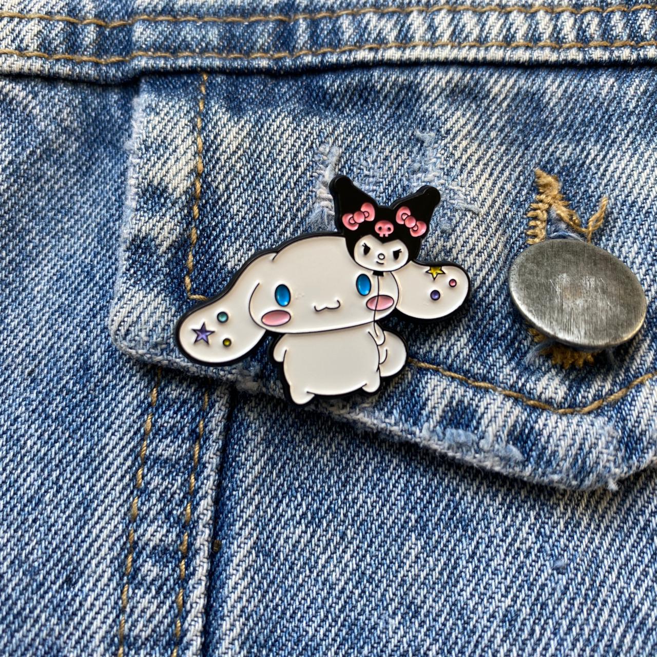PIN CINNAMONROLL GLOBO KUROMI