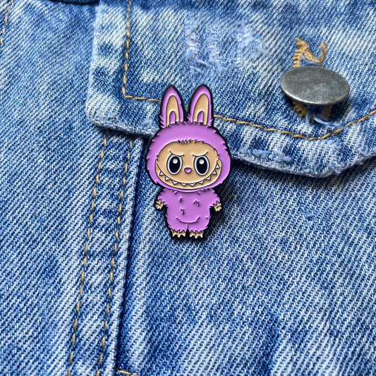 PIN LABUBU MORADO